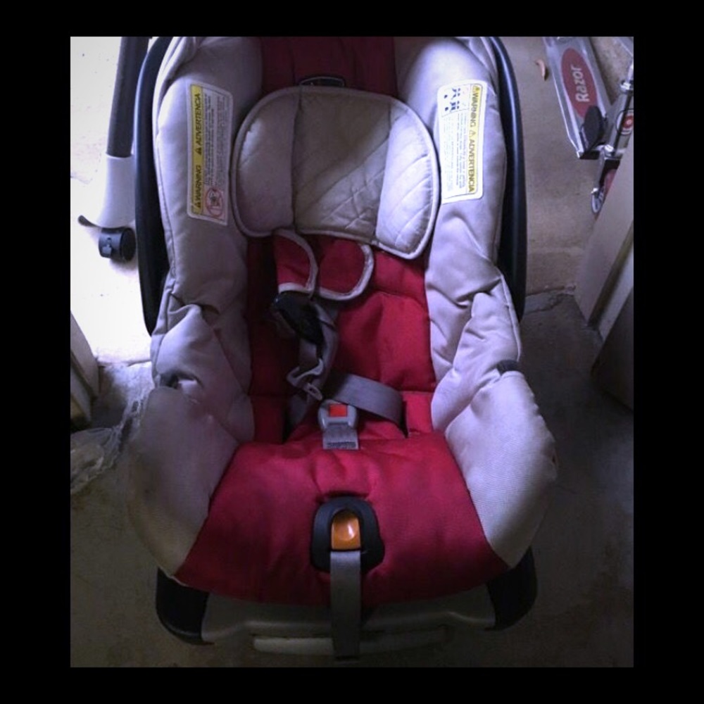 Chicco infant carseat